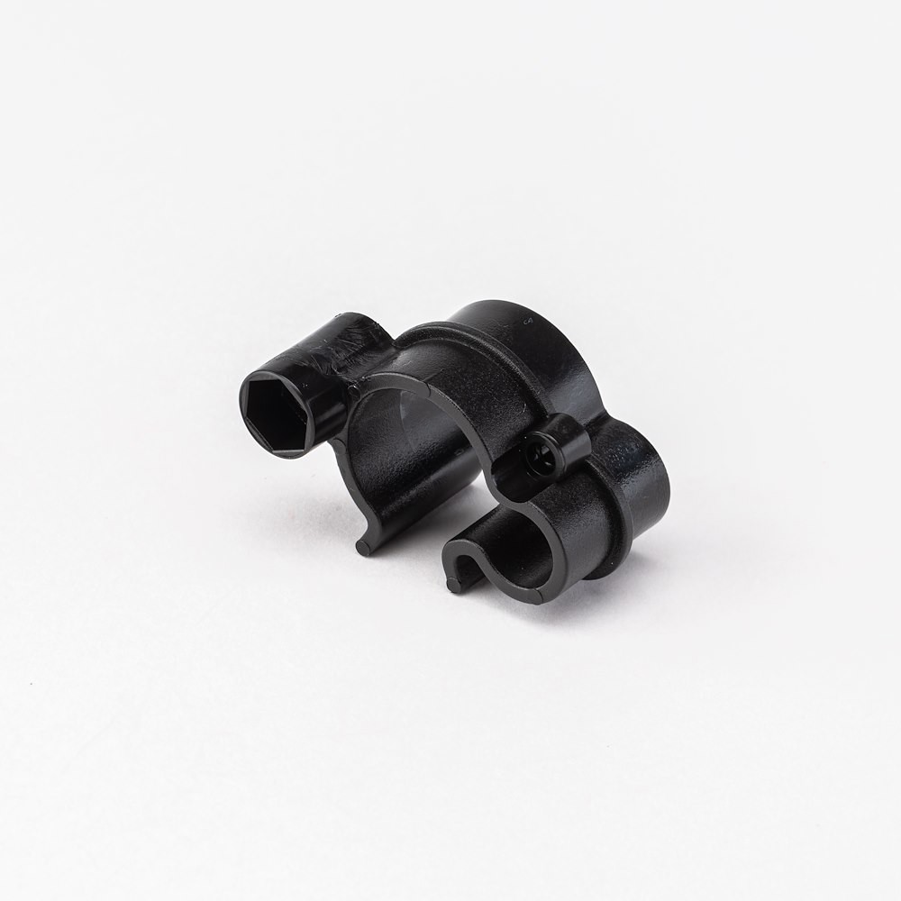 Plastic Cable Clamps, 22mm Yo 30mm Diameter, 4 Pack thumbnail